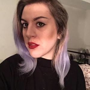 Meet your Posher, Simone